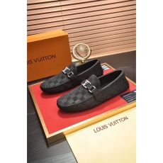 Louis Vuitton Low Shoes